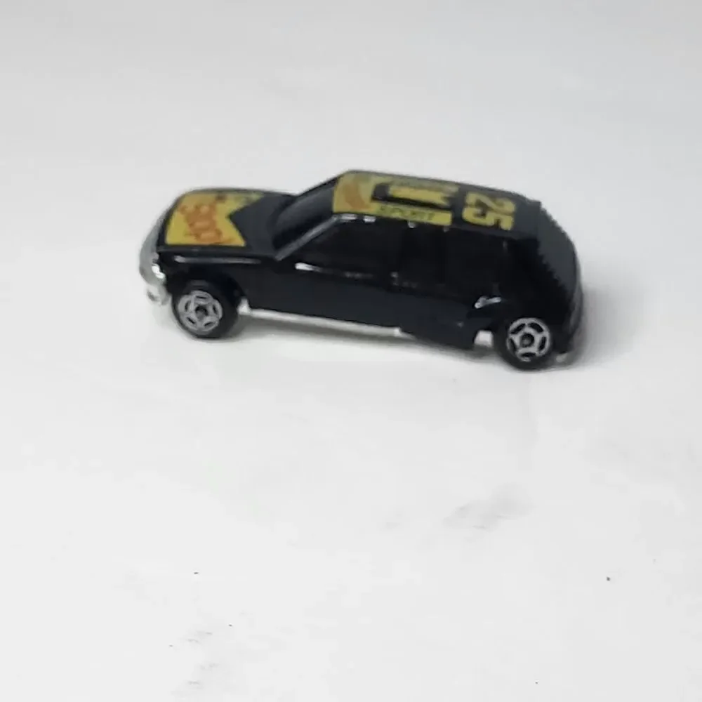 Retro Metal Black 25 Sport Wagon Lowered Car Made in China